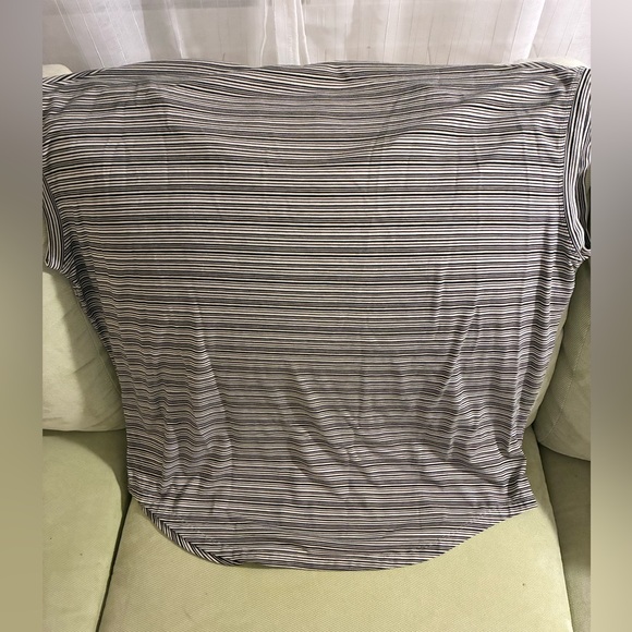 Athleta Stripe Tank XL Black/cream Striped  Activewear Stretch Workout Outdoors - Picture 2 of 6